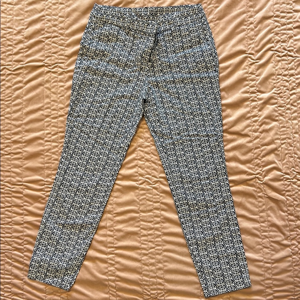 Navy and White Patterned Capri Pants